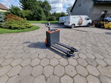 Тележка с поддонами BT LWE180