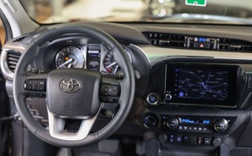 Toyota Hilux VIII Podwójna kabina Facelifting 2.8 D-4D 204KM 2024 Toyota Hilux 2.8 D-4D mHEV Double Cab Executive 4x4 aut 2.8 Diesel 204KM, zdjęcie 17