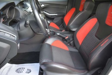 Ford Focus III ST Kombi 2.0 EcoBoost 250KM 2015 Ford Focus FORD FOCUS ST 2.0 250KM RECARO LED Xenon Gwarancja 12m-cy Facel, zdjęcie 12