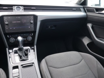 Volkswagen Arteon Fastback 1.5 TSI 150KM 2017 VW Arteon 1.5 TSI, Salon Polska, Serwis ASO, zdjęcie 7