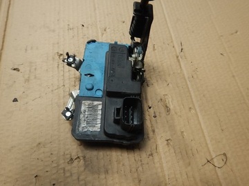 VOLVO OE 30699746 ZÁMEK DVEŘE