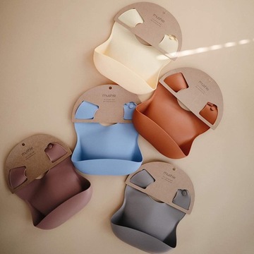 Регулируемый силиконовый нагрудник MUSHIE Dave Grey