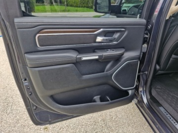 Dodge Ram V 5.7 HEMI 401KM 2021 Dodge RAM Ful Opcja przebieg 4 tys km 5.7 Benzyna zarejestrowany 1 wlascic, zdjęcie 20