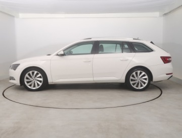 Skoda Superb III Kombi 2.0 TSI 220KM 2017 Skoda Superb 2.0 TSI, Salon Polska, Automat, zdjęcie 2