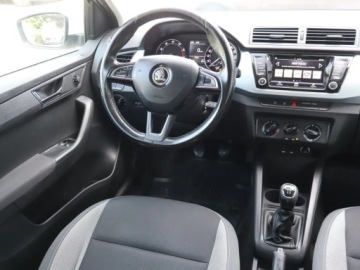 Skoda Fabia III Kombi 1.0 TSI 95KM 2018 Skoda Fabia 1.0 TSI, Salon Polska, VAT 23%, Klima, zdjęcie 6