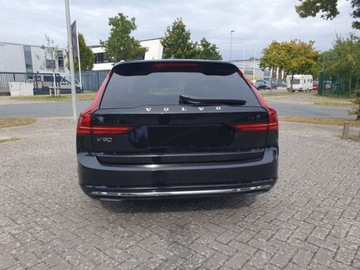 Volvo V90 II Plug-In Facelifting 2.0 T8 Plug-In Hybrid 455KM 2025 VOLVO V90 T8 AWD Plug-In Hybrid Ultra Bright 2.0 (455KM) 2025, zdjęcie 1