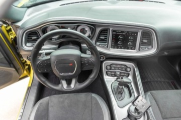 Dodge Challenger III 2021 Dodge Challenger RT Scat Pack 2021 6.4 Benzyna 485KM, zdjęcie 14