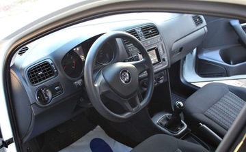 Volkswagen Polo V Hatchback 3d Facelifting 1.0 60KM 2015 Volkswagen Polo 1.0 i Komputer Podgrzewane fotele 1 rok gwarancji w cen, zdjęcie 10