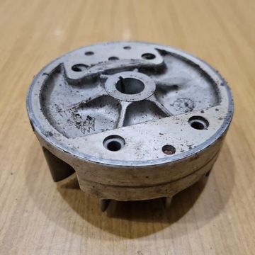 MCCULLOCH MAC 130 МАГНИТНОЕ КОЛЕСО