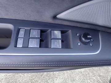 Audi A8 D5 S8 Facelifting 4.0 TFSI 571KM 2024 Audi S8 Audi S8TFSI mHEV Quattro 571KM Tiptronic 4.0 Benzyna 571KM, zdjęcie 12