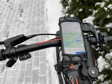 Безопасный универсальный держатель для телефона на велосипед.