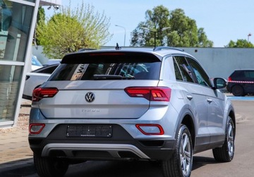 Volkswagen T-Roc I SUV Facelifting 1.5 TSI ACT 150KM 2025 Volkswagen T-Roc Life Plus, Pakiet IQ Drive Travel Assist, dostepny od rek, zdjęcie 4