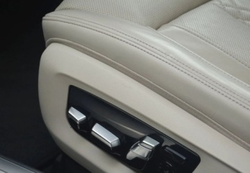 BMW Seria 7 G11-G12 Sedan Facelifting 3.0 750d 400KM 2020 BMW Seria 7 50d xDrve Dealer BMW Bonkowscy 3.0 Diesel 400KM, zdjęcie 9