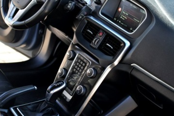 Volvo V40 II Hatchback Facelifting 2.0 D2 120KM 2016 Volvo V40 Iscription LiFT Full Led Digital Skóra, zdjęcie 22