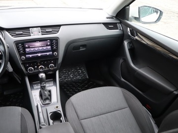 Skoda Octavia III Kombi Facelifting 1.4 TSI 150KM 2017 Skoda Octavia 1.4 TSI, Salon Polska, Serwis ASO, zdjęcie 7