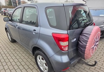 Daihatsu Terios II 1.5 i 16V 4WD 105KM 2007 Daihatsu Terios 1.5Benz.105KM 4x4 Klima AluZima Hak Potw.Przeb.Faktura Gwa, zdjęcie 3