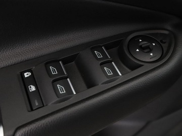 Ford Kuga II SUV Facelifting 1.5 EcoBoost 150KM 2018 Ford Kuga ST-Line Navi Kamera cofania Klimatyzacja, zdjęcie 31