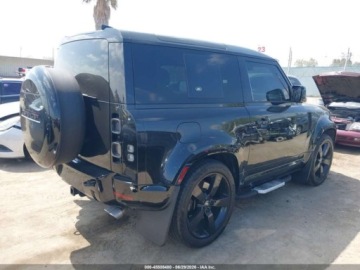 Land Rover Defender IV (L663) 2024 Land Rover Defender 90 2024 5.0 Benzyna 518KM, zdjęcie 4