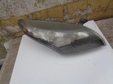 REFLEKTOR LAMPA PRZÓD PRAWA RENAULT MEGANE 3 III ANGLIK 260109470R