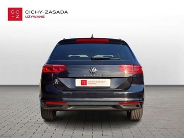 Volkswagen Passat B8 Variant Facelifting 2.0 TDI SCR 150KM 2022 Volkswagen Passat Variant SalonPL serwis ASO 2.0TDI 150KM MatrixLED pakiet, zdjęcie 3