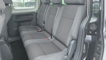 Volkswagen Caddy III Kombi Facelifting 1.6 TDI 102KM 2013 Volkswagen Caddy automat 7 osobowy climatronic, zdjęcie 17
