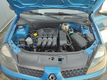 Renault Clio II Hatchback 1.2 i 16V 75KM 2001 Renault Clio Renault Clio II Zadbany, zdjęcie 12