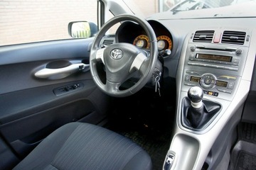 Toyota Auris I 2010 Toyota Auris Klimatronic|Parktronic|6 Bieg| Zarej|, zdjęcie 18