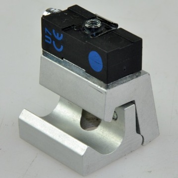 SMTO-1-PS-S-LED-24C FESTO 151685 Датчик актуатора