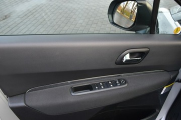 Peugeot 5008 I Minivan Facelifting 2.0 HDi 150KM 2015 Peugeot 5008 2.0HDi 150KM Manual 2015r. Salon 7os., zdjęcie 25