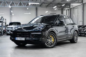 Porsche Cayenne III SUV Plug-In 4.0 V8 Turbo 680KM 2020 Porsche Cayenne Turbo S e-Hybrid 680KM.
