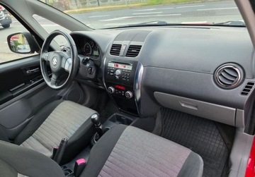 Suzuki SX4 I Sedan 1.6 VVT 120KM 2012 Suzuki SX4 1.6Benzynkasuper stanprosto z Niemiec 1.6 Benzyna 120KM, zdjęcie 8