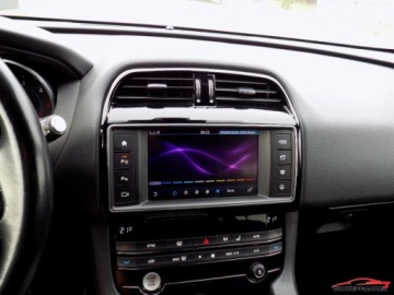 Jaguar F-Pace SUV 2.0 i4D 180KM 2017 Jaguar F-Pace BLACK 180KM 4x4 Kamera Led Skora Ambiente 2.0 Diesel 180KM, zdjęcie 34