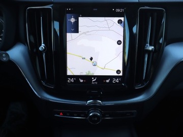 Volvo XC60 II Crossover D4 190KM 2018 Volvo XC60 D4, Salon Polska, 187 KM, 4X4, zdjęcie 11
