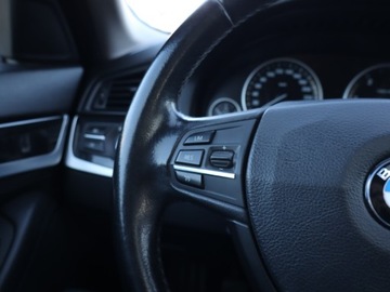 BMW Seria 5 F10-F11 2011 BMW 5 520d, Skóra, Navi, Xenon, Klima, zdjęcie 15