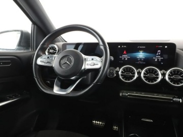 Mercedes Klasa B W247 2021 Mercedes B 180 automat panorama skóra/alcantara, zdjęcie 15