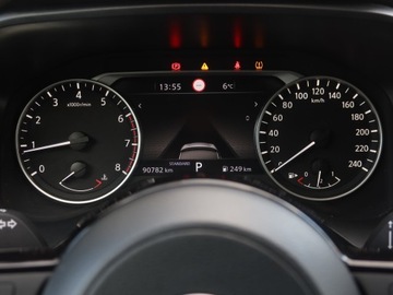 Nissan Qashqai III Crossover 1.3 DIG-T MHEV 158KM 2022 Nissan Qashqai 1.3 DIG-T MHEV, Salon Polska, zdjęcie 10