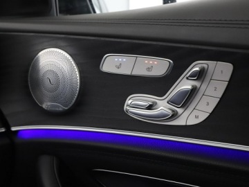 Mercedes Klasa E W213 Kombi 2.0 220d 194KM 2018 Mercedes E 220 FV-23% AMG-Line Automat Panorama, zdjęcie 38