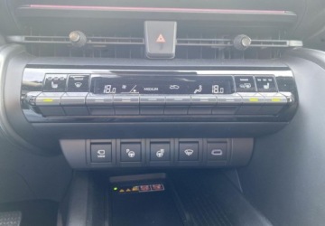 Toyota C-HR II SUV Plug-In 2.0 Hybrid Dynamic Force Plug-in  223KM 2025 Toyota C-HR 2.0 PHEV GR Sport Dynamic Force VAT 23 1 wlasciciel Bezwypad, zdjęcie 22