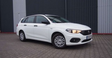 Fiat Tipo II Station Wagon 1.3 MultiJet 95KM 2016 Fiat Tipo 1,4 Benzyna 95KM 1 Wlasciciel Serwisowany 1-sza rej. 2017