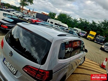 Volkswagen Sharan II Van Facelifting 2.0 TDI SCR 150KM 2015 Volkswagen Sharan Zarejestrowany gotowy do jazdy bogata wersja 2.0 Diesel, zdjęcie 31