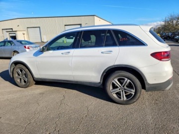 Mercedes GLC C253 2021 Mercedes-Benz GLC 300 4Matic 2021 2.0 Benzyna 255KM, zdjęcie 1