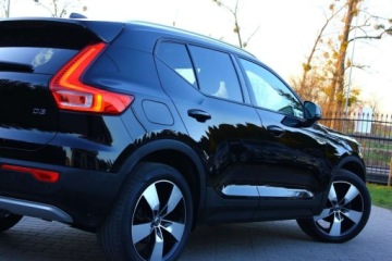 Volvo XC40 Crossover 2.0 D3 150KM 2019 Volvo XC 40 D3 150KM Panorama dachKamery 360NaviAlu 19 caliLadne Auto FV23, zdjęcie 13