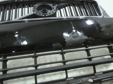 Передний бампер Вольво ХС40.