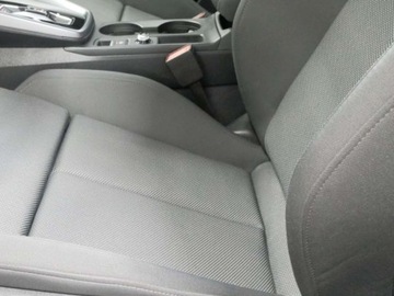 Audi A3 8Y Sportback Facelifting 1.5 35 TFSI 150KM 2025 AUDI A3 TFSI S Line Sportback Hatchback 1.5 (150KM) 2025, zdjęcie 4