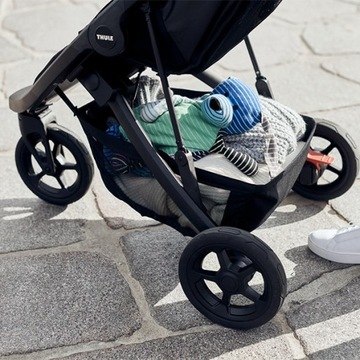 Коляска Thule Spring Black Midnight Black
