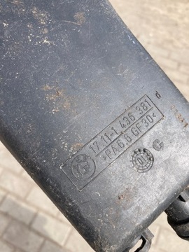 BMW 5 E39 NÁDRŽ NÁDOBKA VYROVNÁVACÍ 1436381