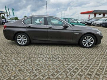 BMW Seria 5 F10-F11 2012 BMW 520 2,0 diesel 163KM skóry, zdjęcie 19