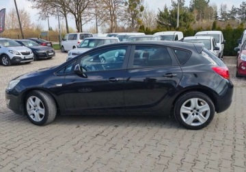 Opel Astra J Hatchback 5d 1.4 Turbo ECOTEC 140KM 2011 Opel Astra sprowadzone zarejestrowane 1.4 Benzyna 140KM, zdjęcie 1