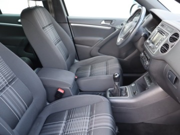 Volkswagen Tiguan I SUV Facelifting 2.0 TDI CR DPF BlueMotion 140KM 2015 VW Tiguan 2.0 TDI, Navi, Klima, Klimatronic, zdjęcie 8