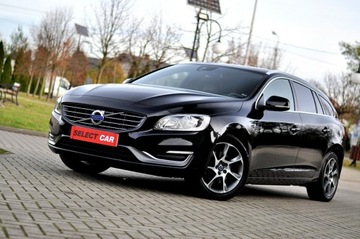 Volvo V60 I Kombi Facelifting 1.6 D2 115KM 2015 Volvo V60 LiFT Ocean Race 1,6 HDi Ledy Digital, zdjęcie 2
